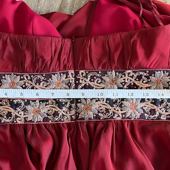 Kay Unger Metallic Red Chiffon Halter Ball Gown - Size 4 - Picture 12 of 12